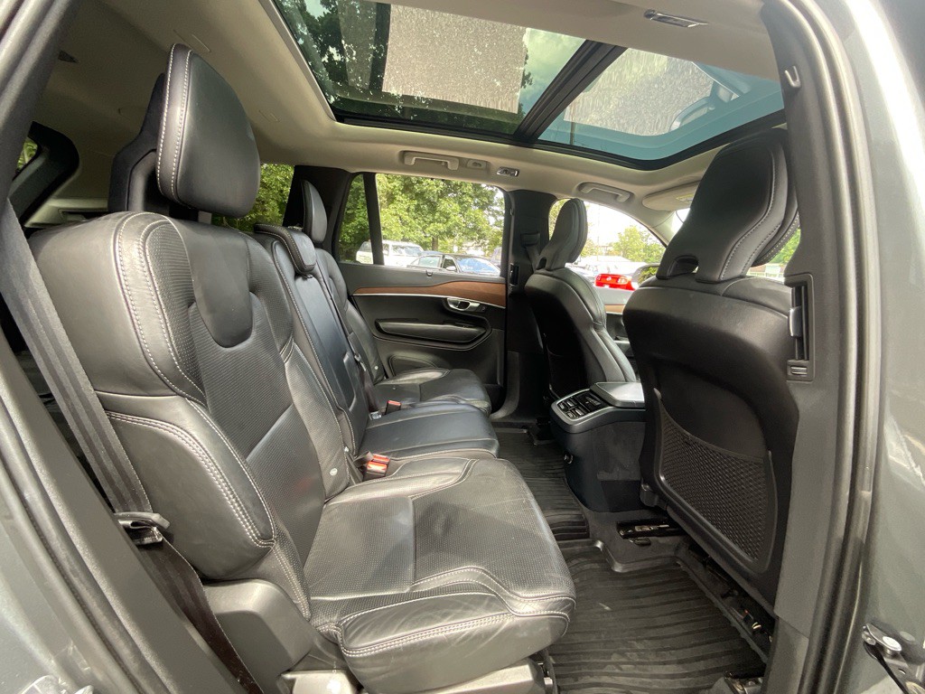 2019 Volvo XC90 Image 32