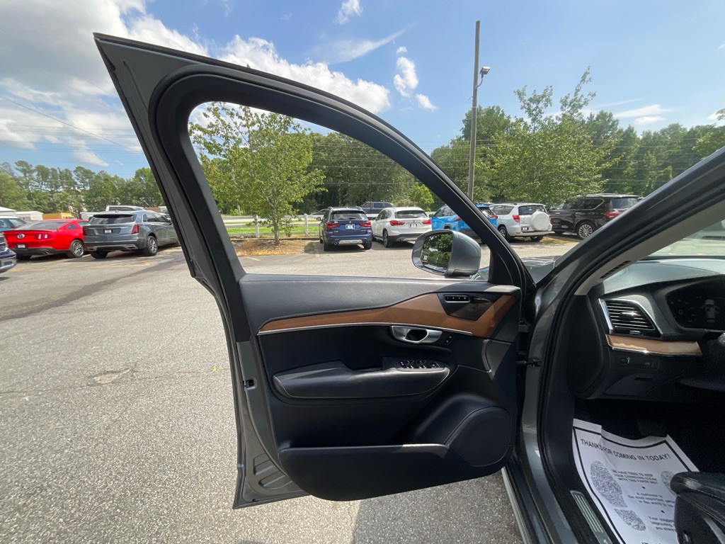2019 Volvo XC90 Image 44