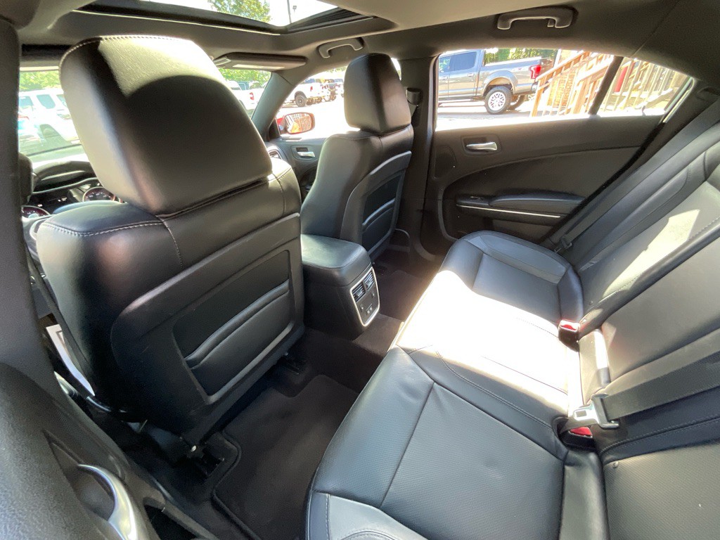 2015 Dodge Charger Image 30
