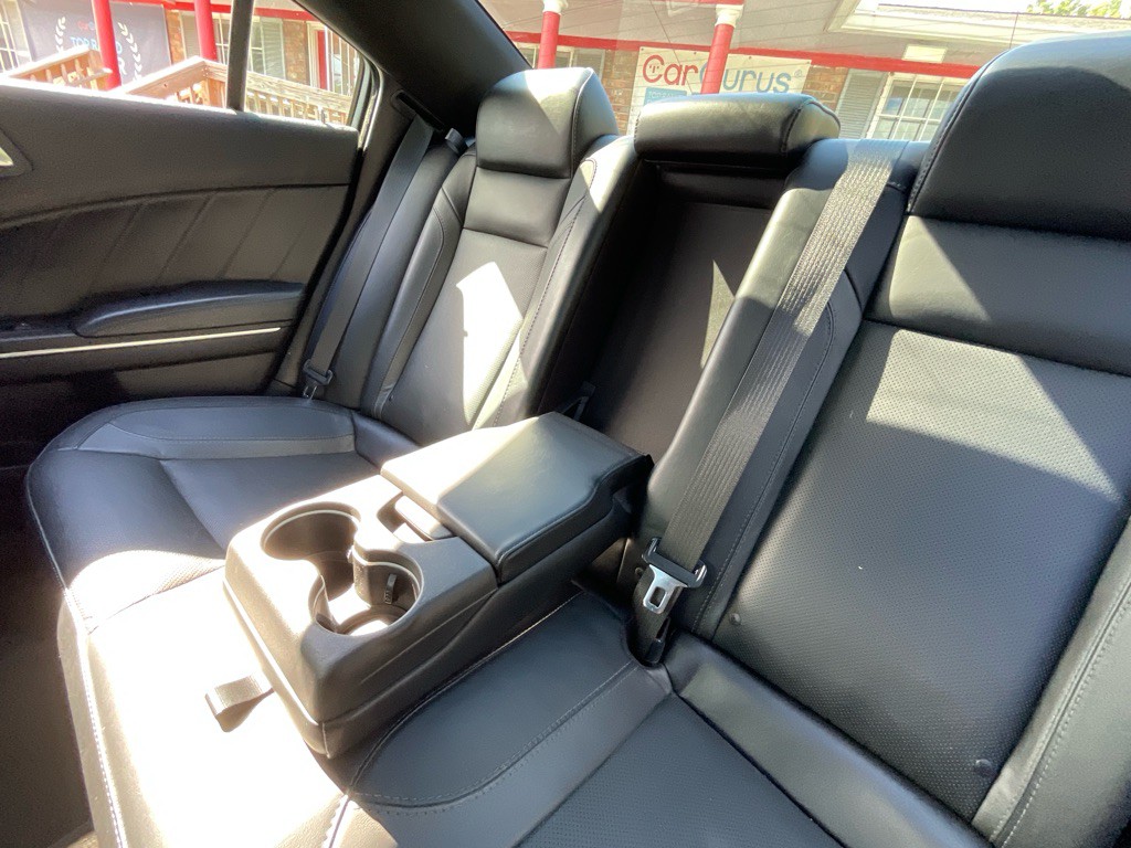 2015 Dodge Charger Image 35
