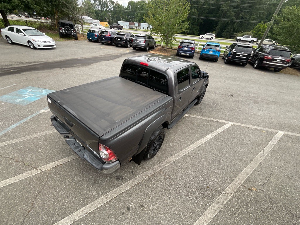 2015 Toyota Tacoma Image 11