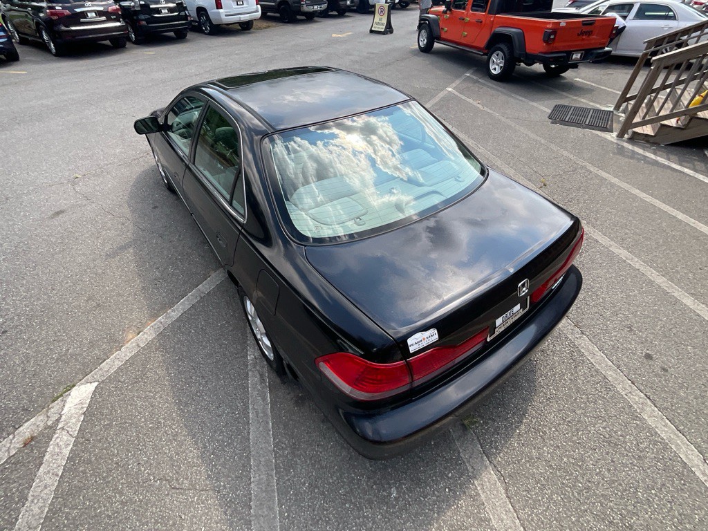 2002 Honda Accord Image 10