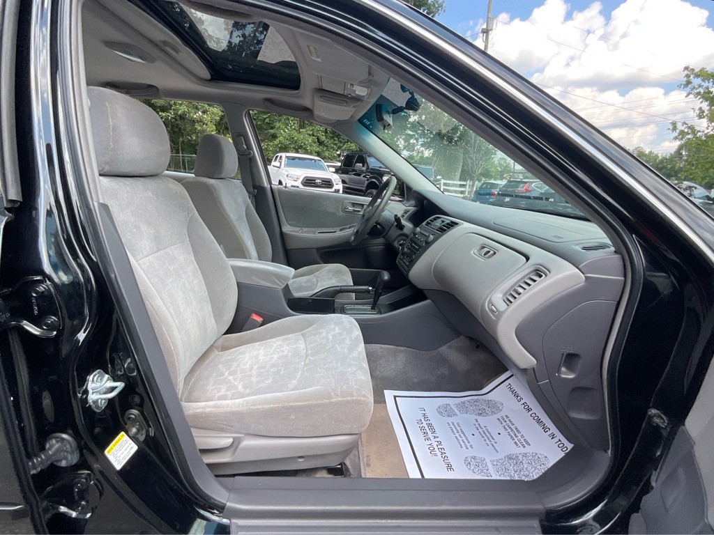 2002 Honda Accord Image 17