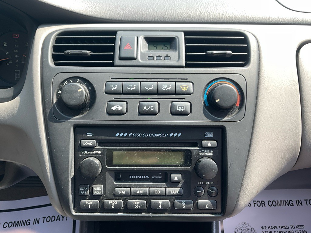 2002 Honda Accord Image 21