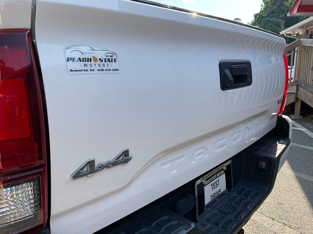 2022 Toyota Tacoma Image 9