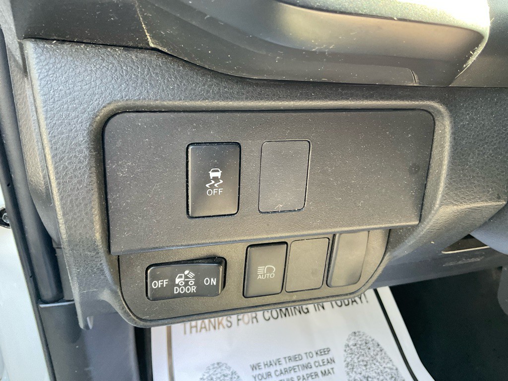 2022 Toyota Tacoma Image 38