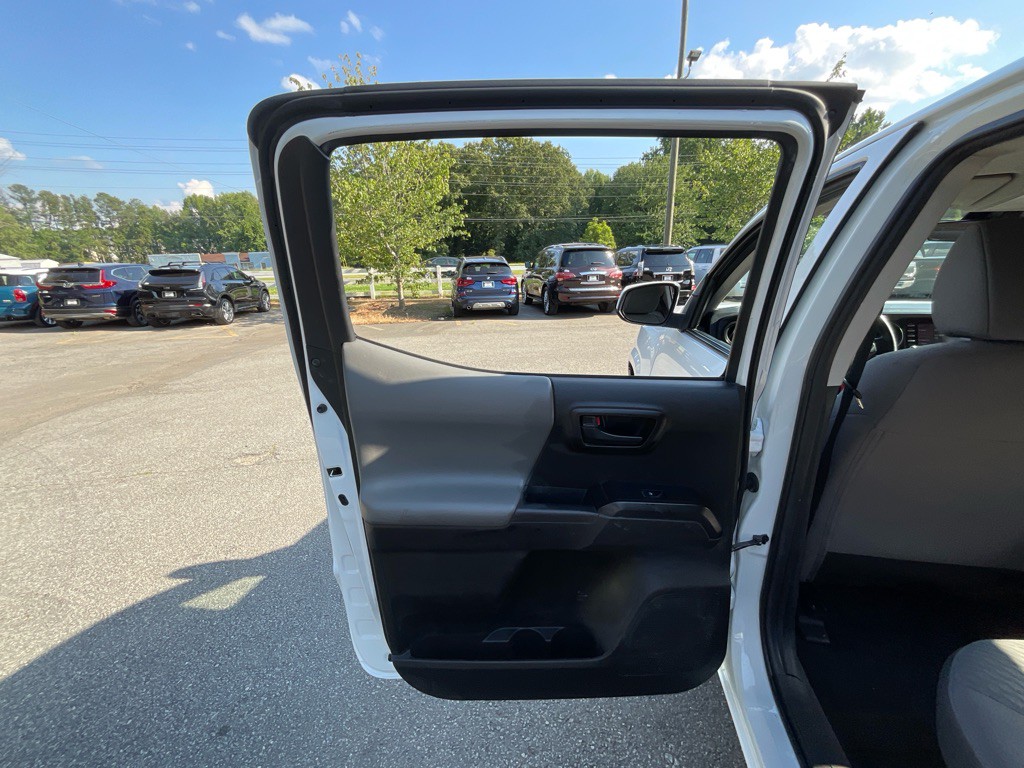 2022 Toyota Tacoma Image 39