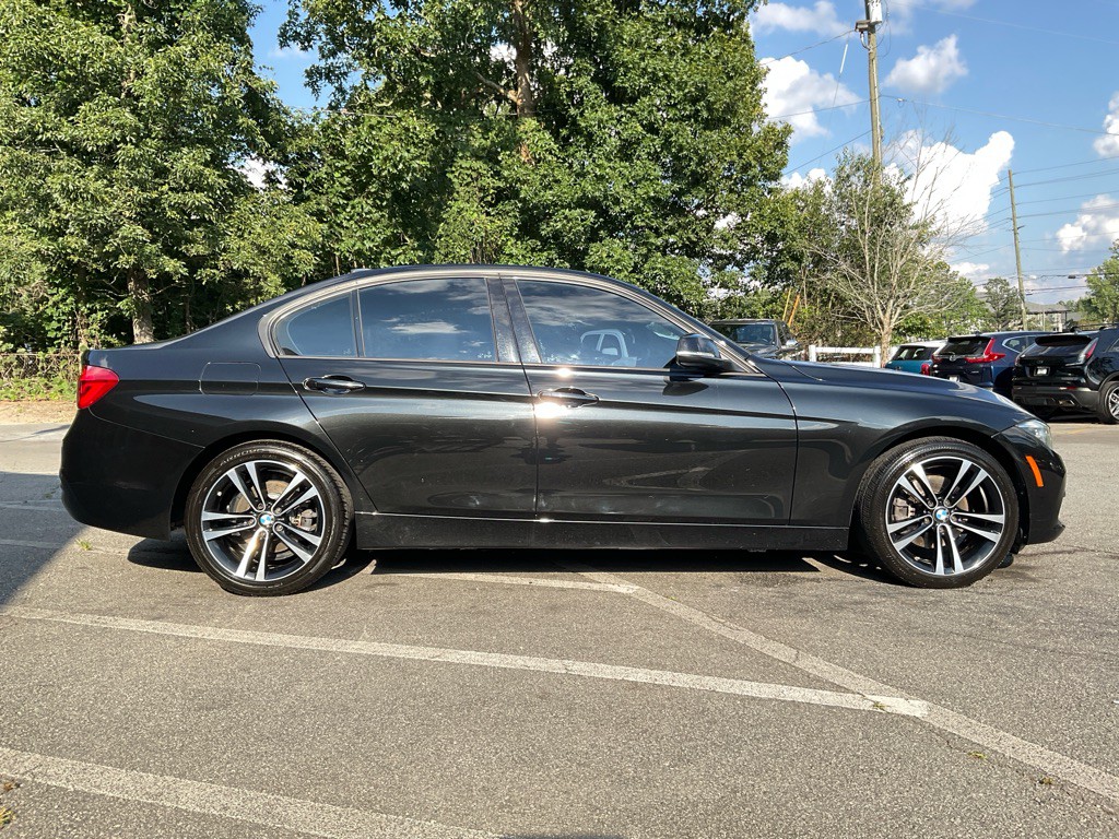 2018 BMW 3 Series Image 4