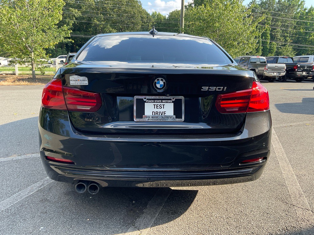 2018 BMW 3 Series Image 6