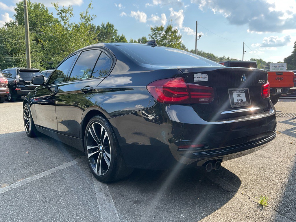 2018 BMW 3 Series Image 7