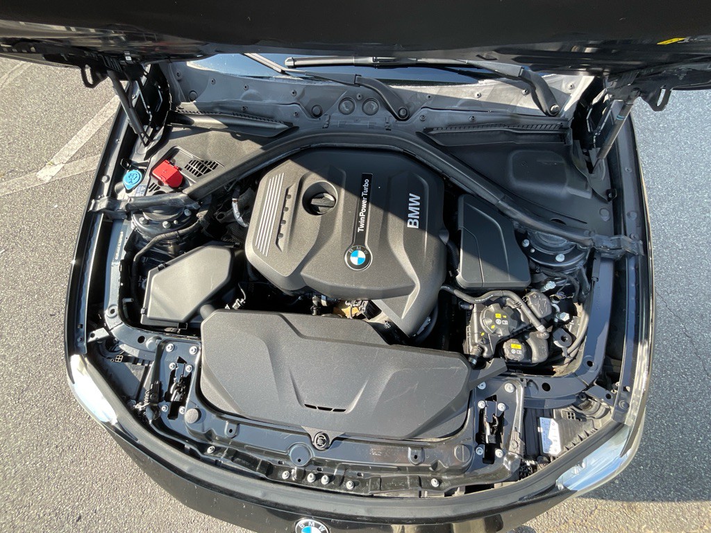 2018 BMW 3 Series Image 12