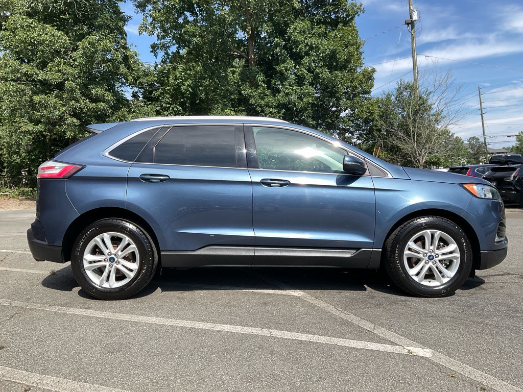 2019 Ford Edge Image 4