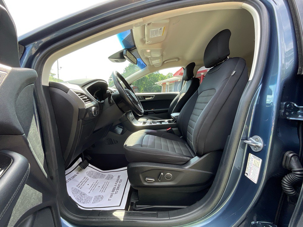 2019 Ford Edge Image 14