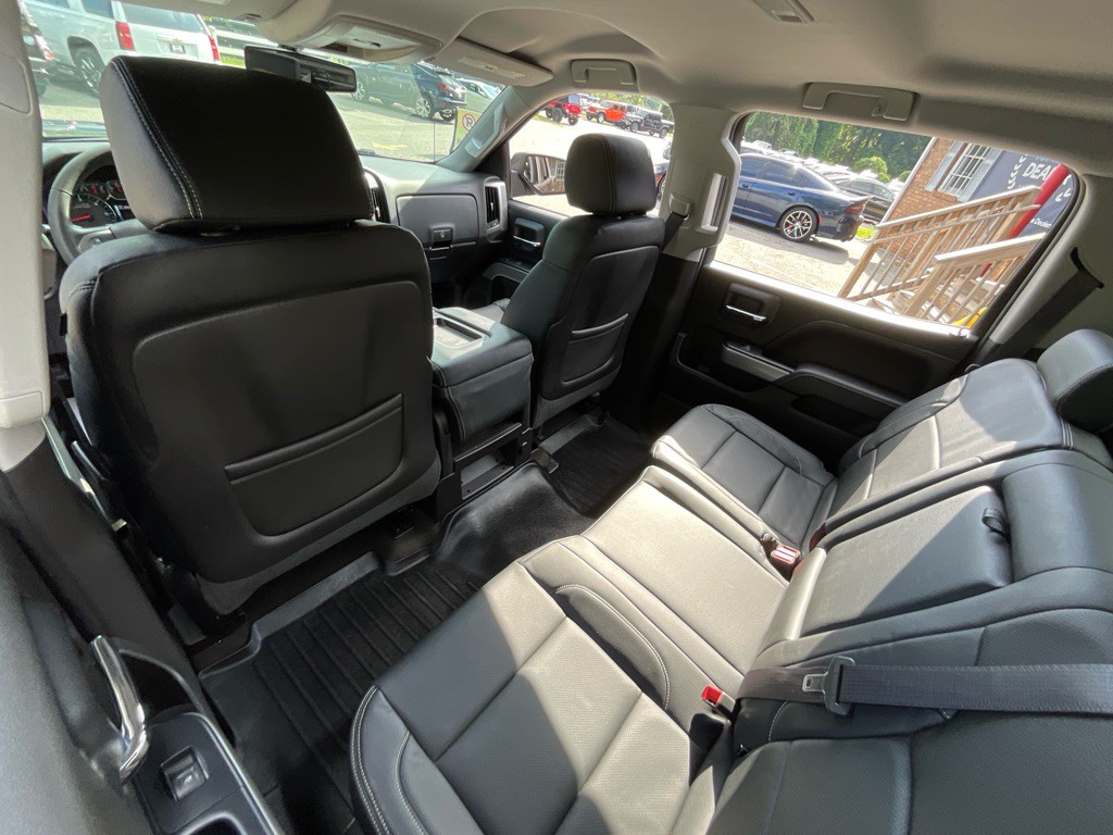 2015 Chevrolet Silverado 1500 Image 32