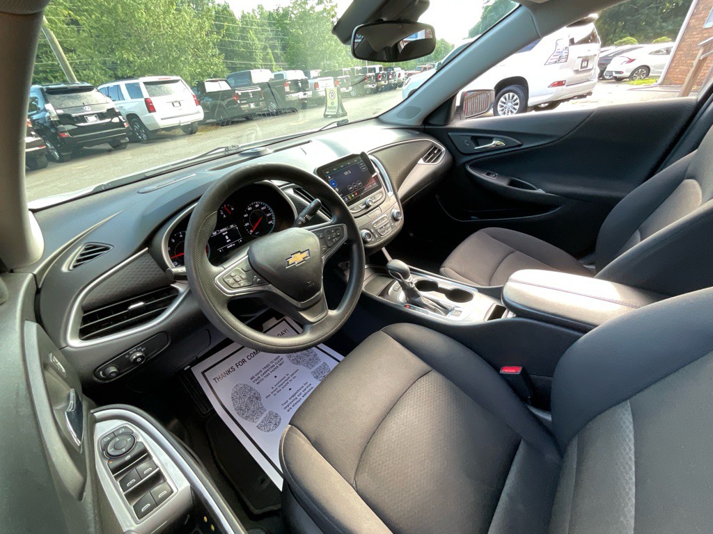 2023 Chevrolet Malibu Image 15