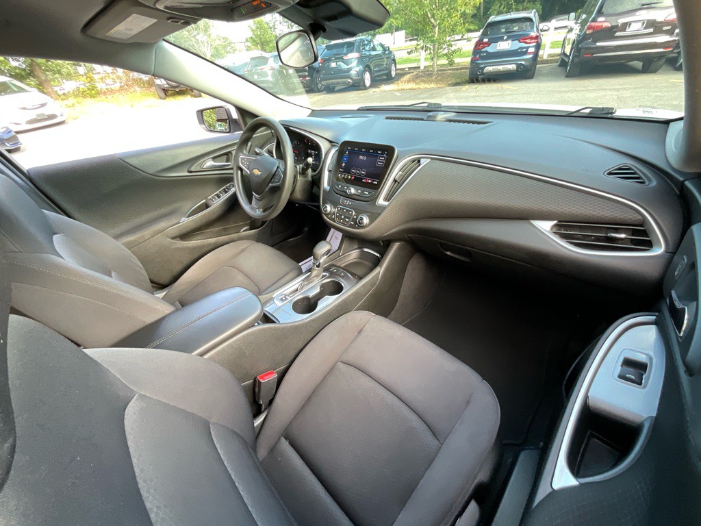 2023 Chevrolet Malibu Image 18