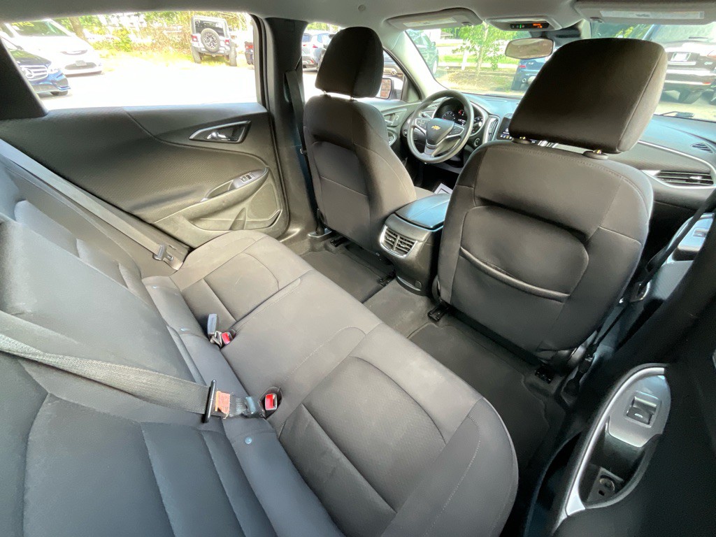2023 Chevrolet Malibu Image 32
