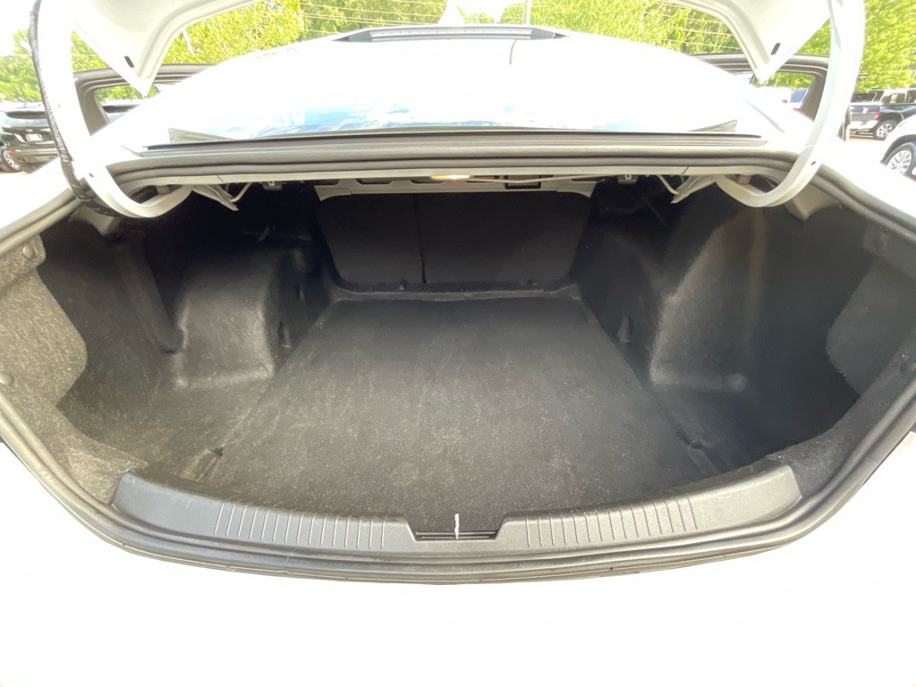 2023 Chevrolet Malibu Image 38