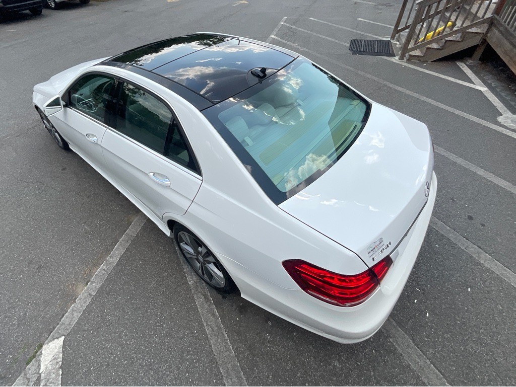 2016 Mercedes-Benz E-Class Image 10
