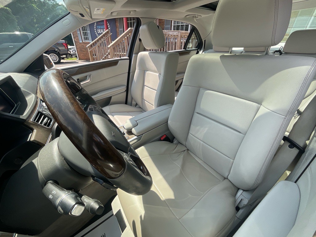 2016 Mercedes-Benz E-Class Image 15