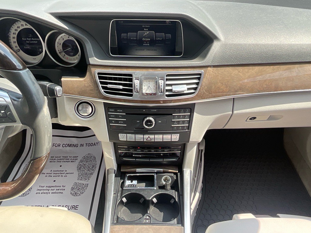 2016 Mercedes-Benz E-Class Image 21