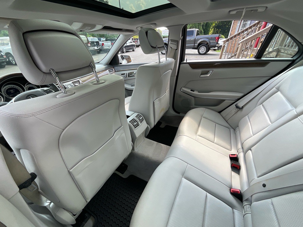 2016 Mercedes-Benz E-Class Image 29