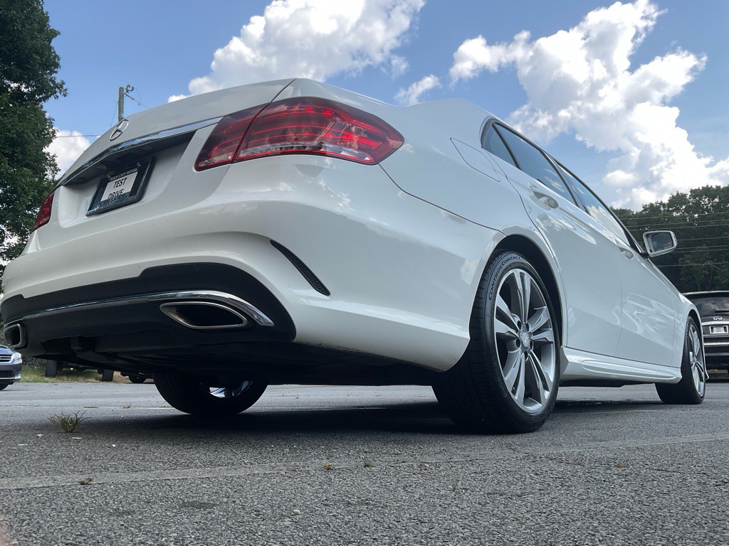 2016 Mercedes-Benz E-Class Image 49