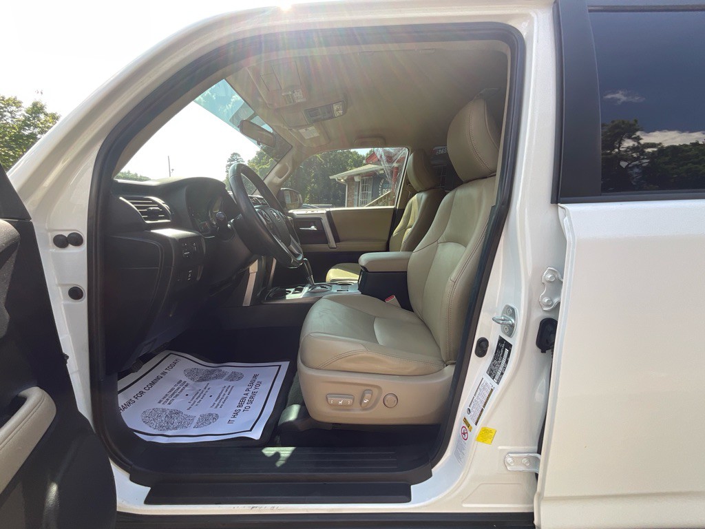 2014 Toyota 4Runner Image 14