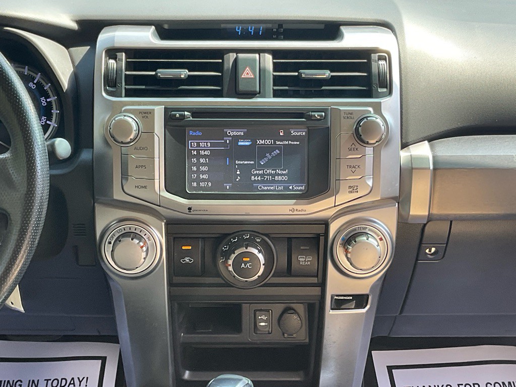 2014 Toyota 4Runner Image 22