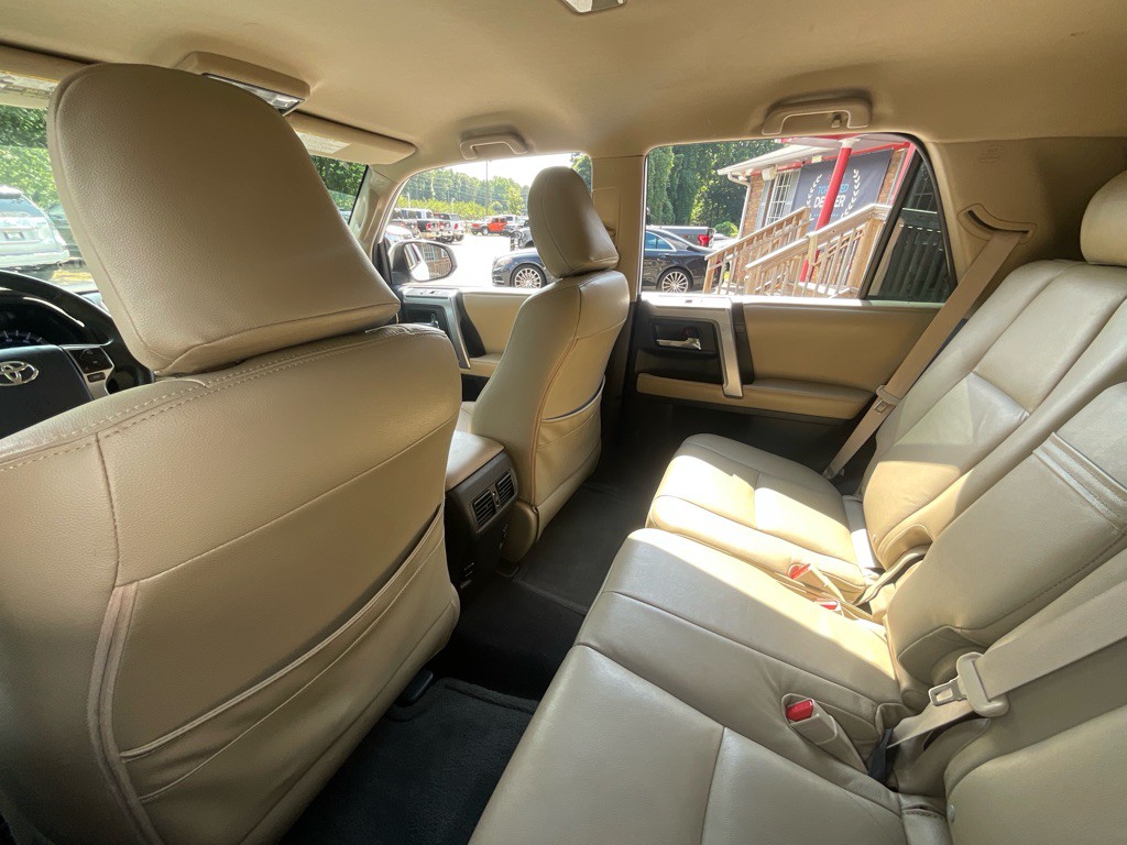 2014 Toyota 4Runner Image 29