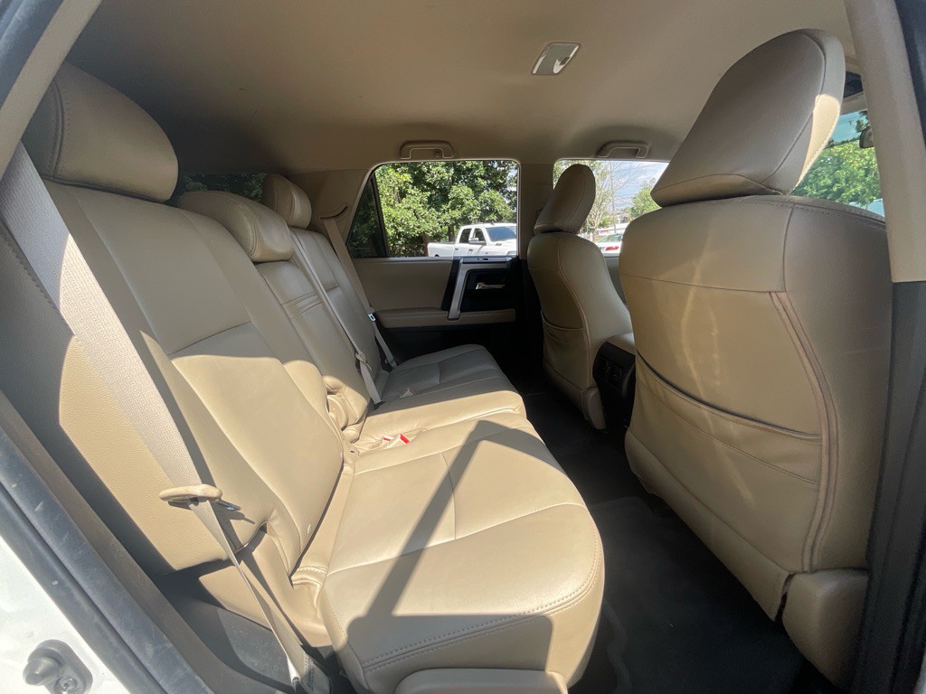 2014 Toyota 4Runner Image 31
