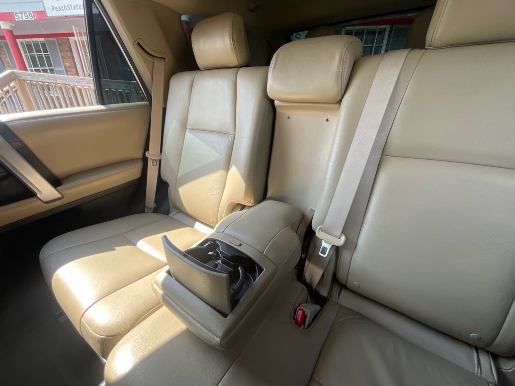 2014 Toyota 4Runner Image 34