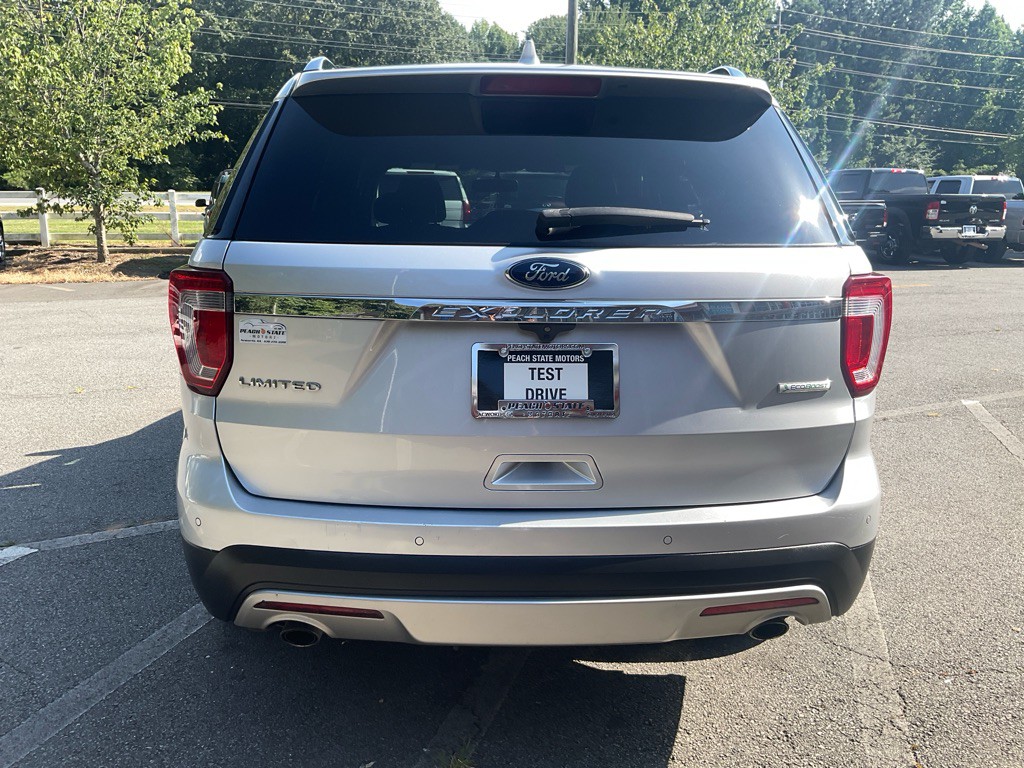 2017 Ford Explorer Image 6