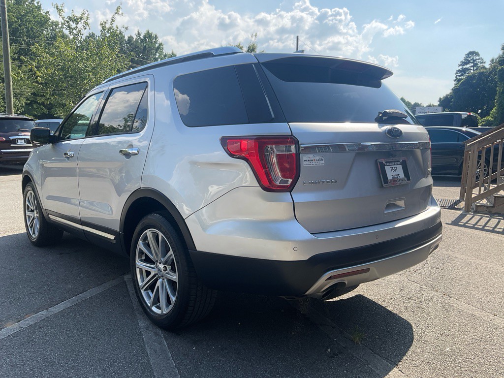 2017 Ford Explorer Image 7