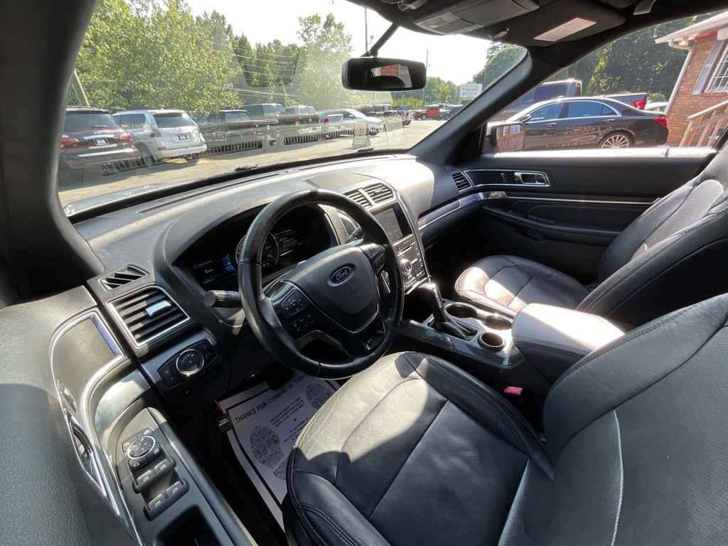 2017 Ford Explorer Image 15