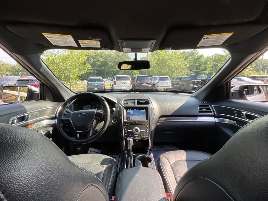 2017 Ford Explorer Image 20