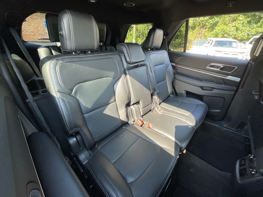 2017 Ford Explorer Image 33