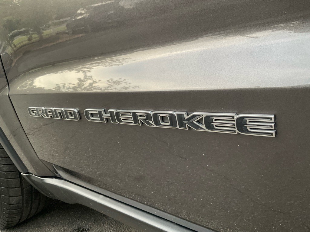 2019 Jeep Grand Cherokee Image 11