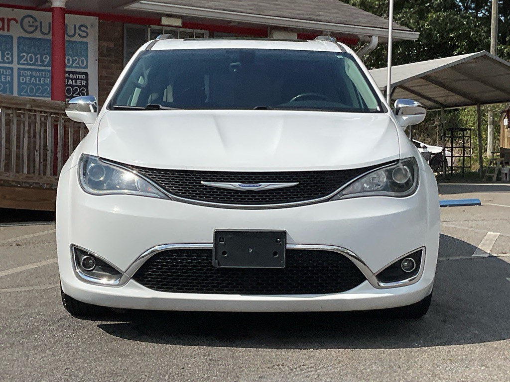 2018 Chrysler Pacifica Image 2