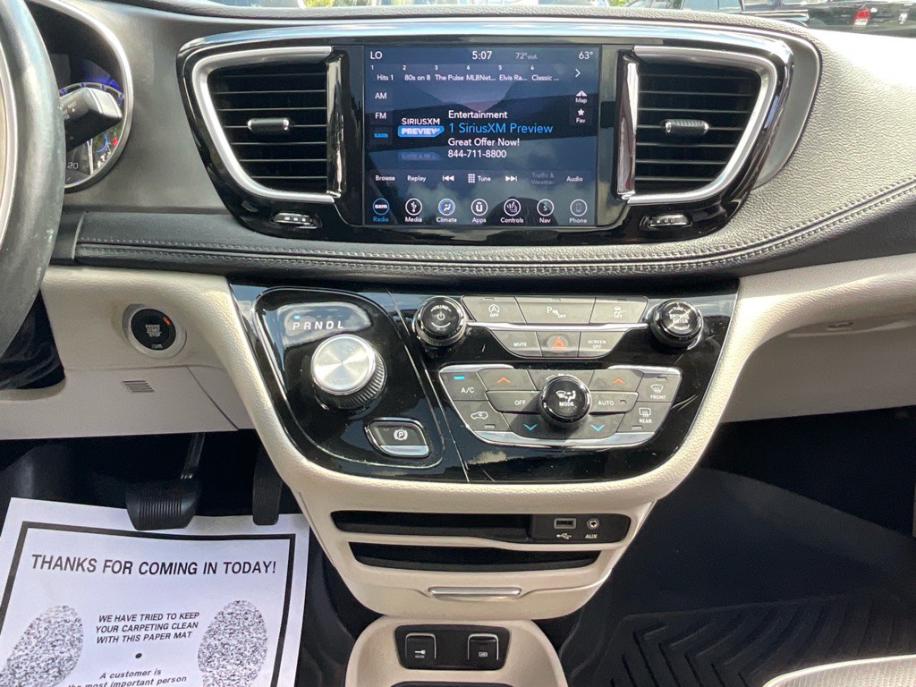 2018 Chrysler Pacifica Image 22