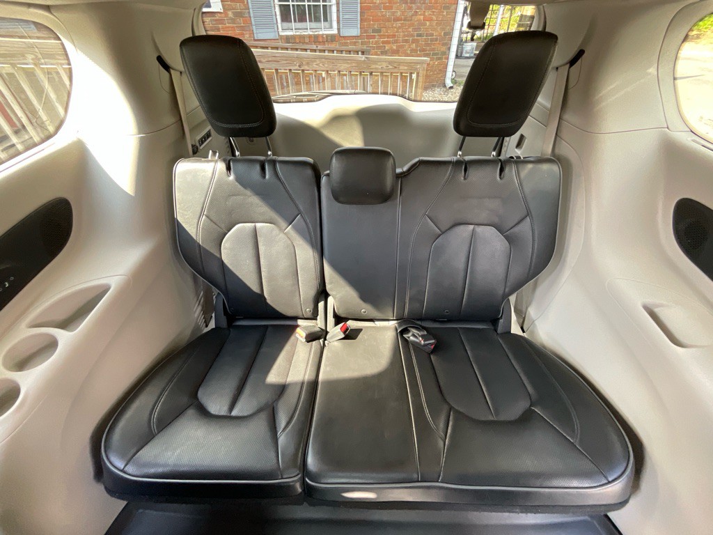 2018 Chrysler Pacifica Image 35