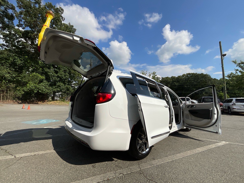 2018 Chrysler Pacifica Image 37