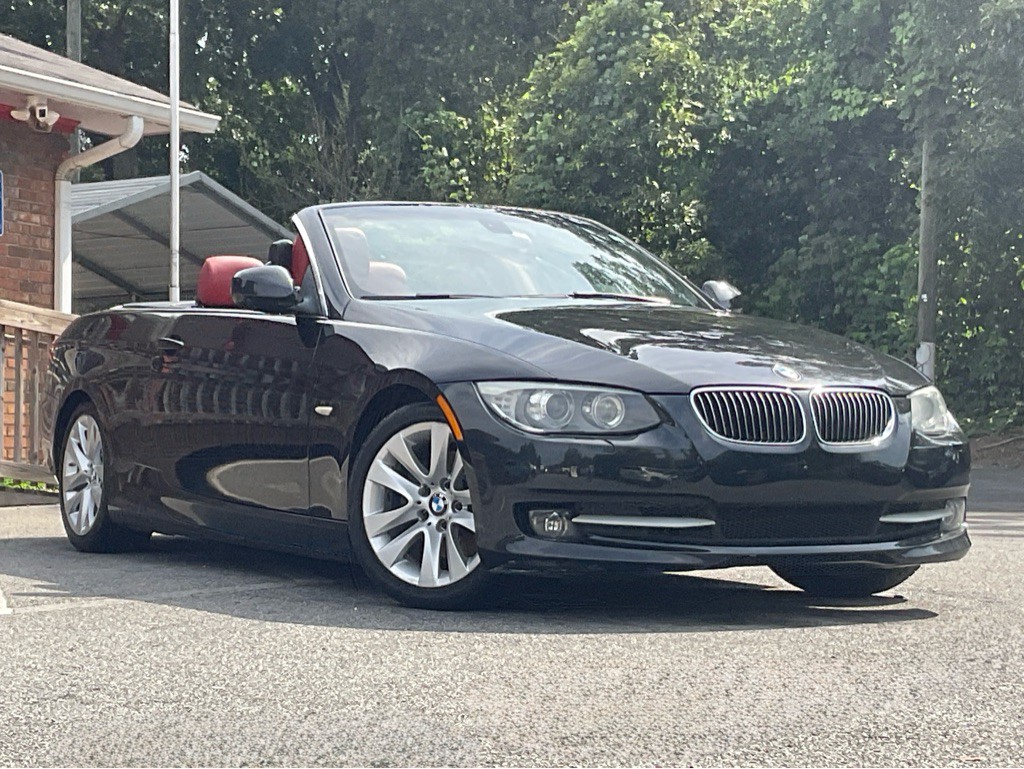 2013 BMW 3 Series Image 3