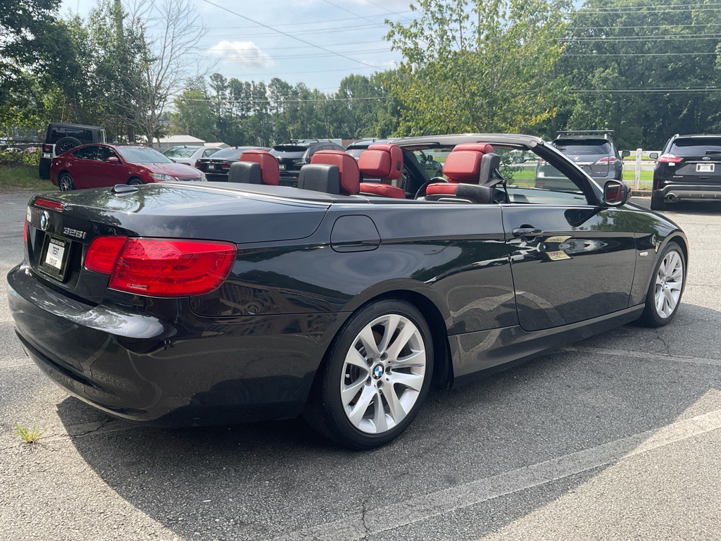 2013 BMW 3 Series Image 5