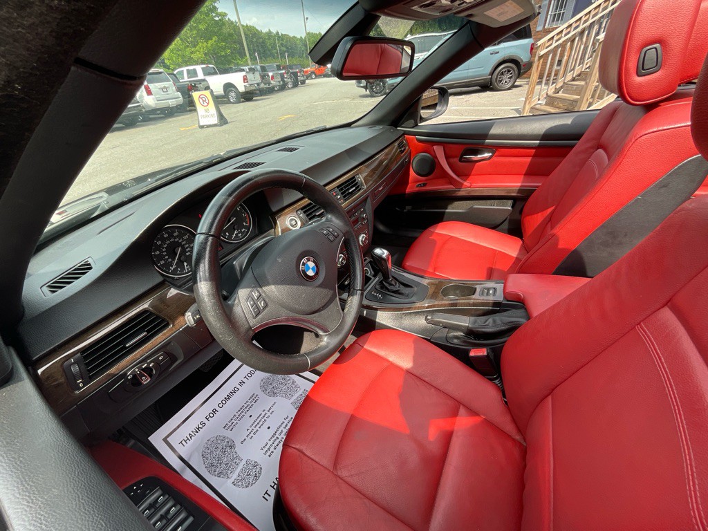 2013 BMW 3 Series Image 16