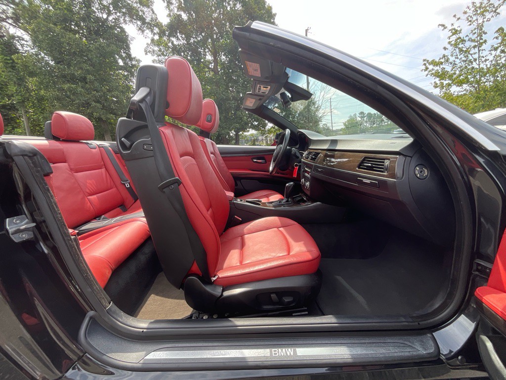 2013 BMW 3 Series Image 18