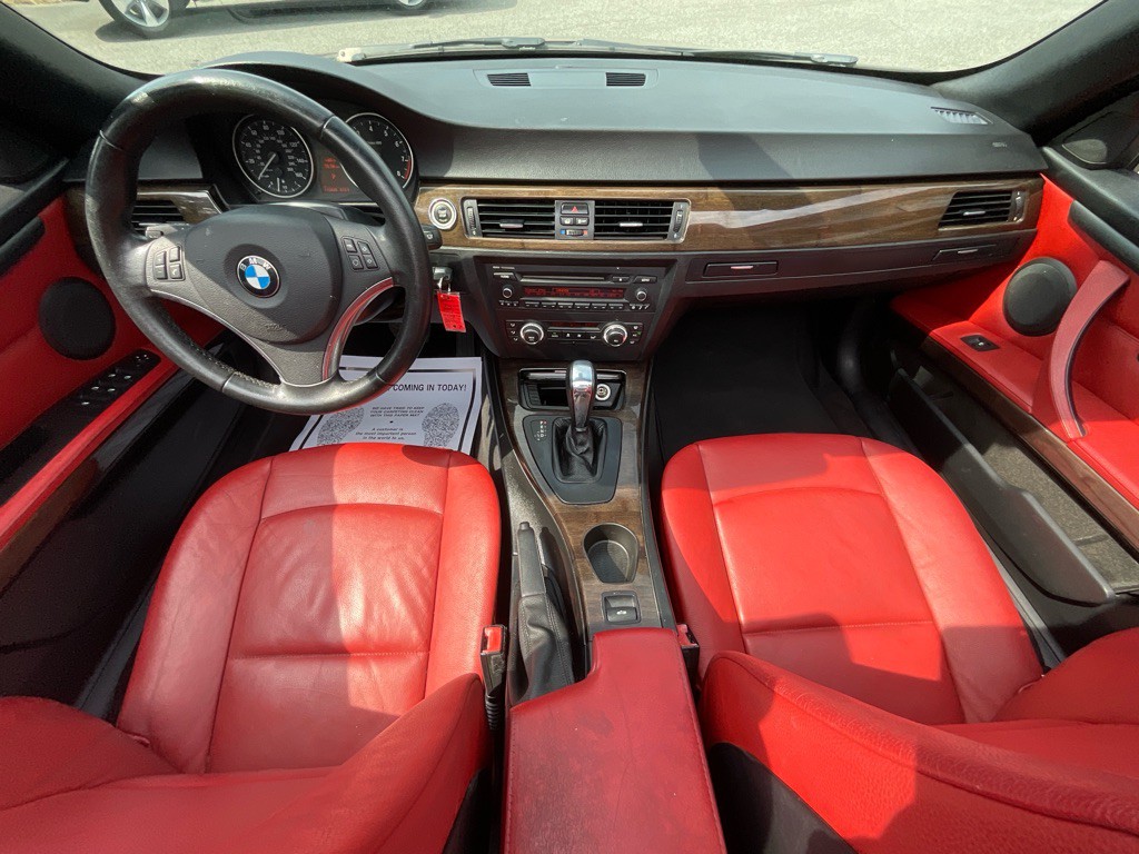 2013 BMW 3 Series Image 22
