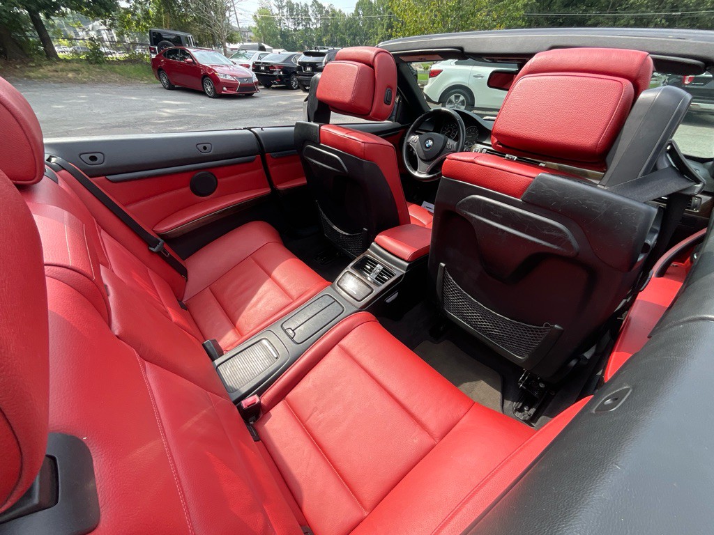 2013 BMW 3 Series Image 30
