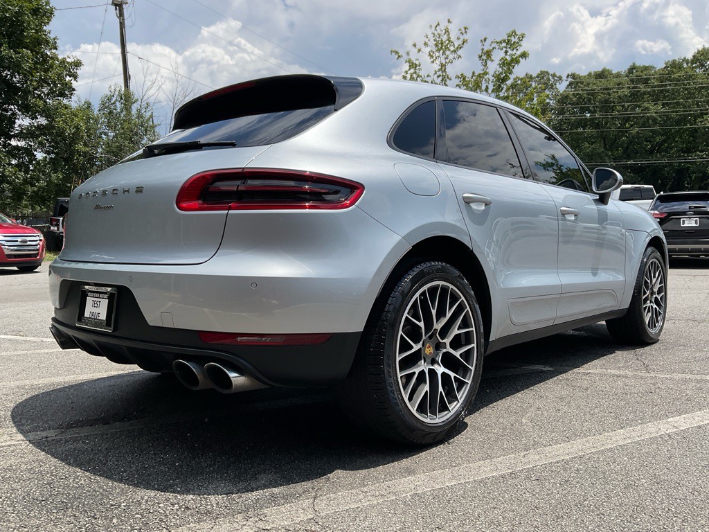 2018 Porsche Macan Image 5