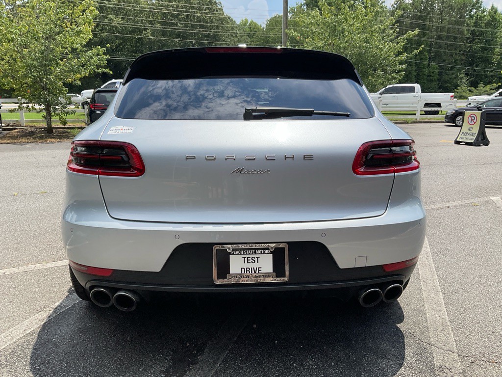 2018 Porsche Macan Image 6